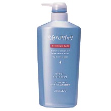 AQUAIR Shiseido Aqua Moist Hair Pack Daily Treatment 600mlShiseido The Hair Care
